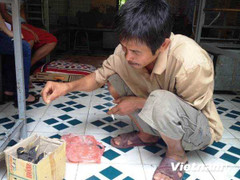 Đưa con đi thi, mang cả chim rừng xuống Thủ đô làm lộ phí