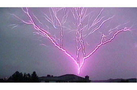 Những hiện tượng thiên nhiên quái đản đầy thú vị