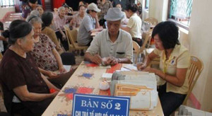 Chi trả lương hưu, trợ cấp BHXH qua hệ thống bưu điện: Đảm bảo an toàn, chính xác