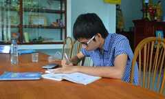 Nhà chùa, nhà thờ đồng loạt mở cửa đón sĩ tử thi đại học