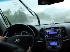 Lái xe mùa mưa, 10 điều phải nhớ