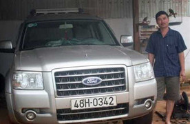 'Choáng' cả xã đua sắm xe hơi đi... thăm rẫy