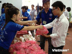 18 điểm phát cơm trưa miễn phí cho thí sinh tại Hà Nội