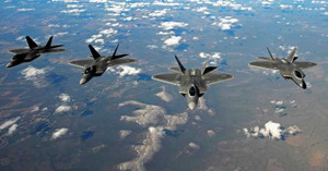 Nóng sáng 4/7: Mỹ đưa 6 chiến đấu cơ tàng hình 'dằn mặt' Trung Quốc