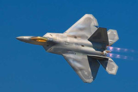 Mỹ điều 'chim ăn thịt' F-22 đến Đông Nam Á