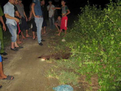 Rủ bạn tình vào chỗ vắng 'tâm sự', rút dao đâm tới tấp