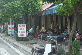 Những dịch vụ 'hái ra tiền' ăn theo mùa thi đại học
