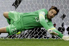 Bí ẩn nước cờ cao tay của Louis van Gaal