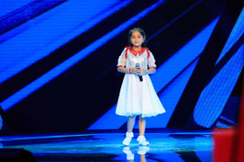 Clip The Voice Kids: Lặng người nghe Trương Nhã Thy hát 'Huyền thoại mẹ'