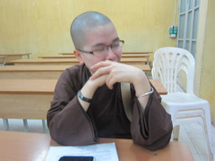 Sư cô đam mê kinh dịch chọn thi Hán Nôm