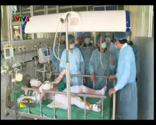 Video: Nỗ lực cứu nạn nhân vụ trực thăng Mi-171 rơi