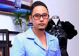 Vừa bước xuống ô tô, bị cướp 300 triệu đồng giữa Sài Gòn