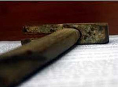 Án mạng kinh hoàng: Dùng búa đánh chết mẹ và bà ngoại