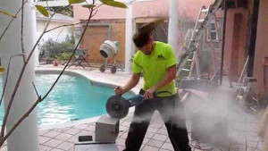 Khi Rocker là thợ xây