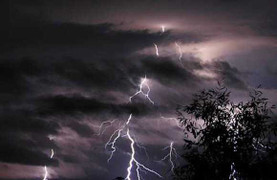 Mưa lớn bao trùm hầu khắp cả nước