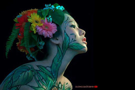 Tiết lộ những thị phi nghề người mẫu body painting