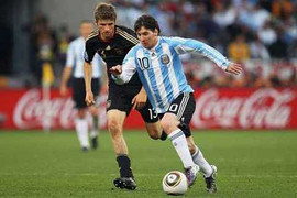 Giày vàng World Cup: Cuộc chiến cuối giữa Messi và Muller