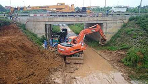 Vỡ ống nước lần thứ 9, Hà Nội quyết làm ống mới?