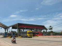 Kêu trời vì đặt trạm thu phí kiểu...'thắt yết hầu'