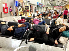 Chậm, hủy chuyến: Đừng đổ tất lỗi cho các hãng bay