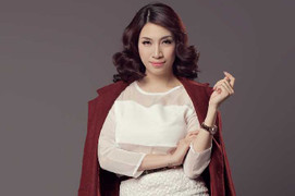 Pha Lê khoe ảnh ca hát từ bé