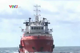 Clip: Tàu Trung Quốc rút dần về nước