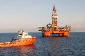 Giàn khoan Trung Quốc dịch chuyển theo hướng Tây Bắc