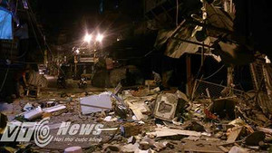 Sập lan can chết người có do bão Thần Sấm?