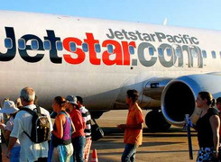 Máy bay va vào chim, Jetstar Pacific hoãn chuyến