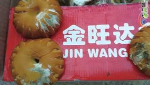 Thần Sấm 'nhấn chìm' đảo Hải Nam, thực phẩm cứu trợ nhiễm độc