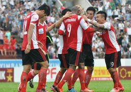 Không thiếu tiền, cầu thủ Đồng Nai vẫn 'bán mình'