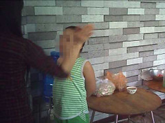 Giải thể trường dạy trẻ tự kỷ bằng... roi sắt