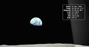 Vòng quay tuyệt đẹp của Trái Đất nhìn từ Mặt Trăng