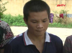 Clip: Ngứa mắt, 9X Yên Bái nã súng vào đám cưới