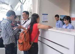 Vietnam Airlines lại hủy chuyến phút chót, hành khách bức xúc