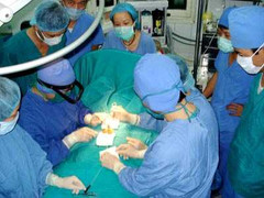 Bệnh nhân bị bác sỹ cắt nhầm 'của quý'