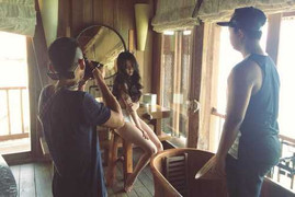 Chân dài Việt lại đua nhau chụp ảnh nude