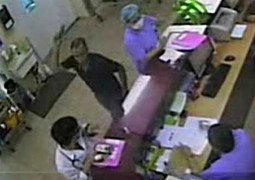 Bác sỹ Bệnh viện Bạch Mai bị đuổi đánh