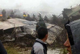 Máy bay Algerie cháy rụi, không ai sống sót