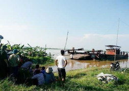 Tìm thấy thi thể 1 nạn nhân vụ tàu thuỷ đâm nhau trên sông Hồng