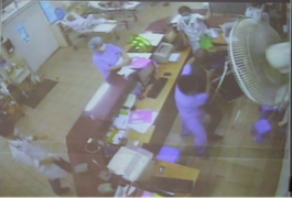 Khởi tố kẻ 'đại náo', đánh nhân viên bệnh viện Bạch Mai