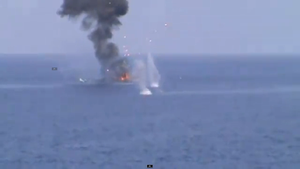 Xem hải quân Nga xả súng tiêu diệt hải tặc