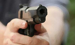 Cướp súng trong trụ sở, chĩa thẳng vào công an bóp cò