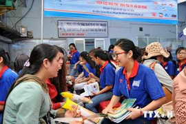 VietJet đồng hành cùng Tiếp sức mùa thi 2014