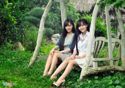 2 cặp sinh đôi ấn tượng mùa thi đại học 2014