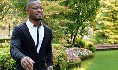 Tin sáng 1/8: Evra đã có thể là thủ quân Man Utd