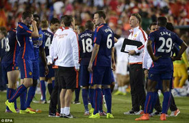 Van Gaal gắn camera theo dõi sao Man Utd