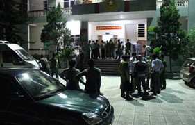 Cảnh sát bao vây, khống chế nhiều kiểm lâm tại trụ sở