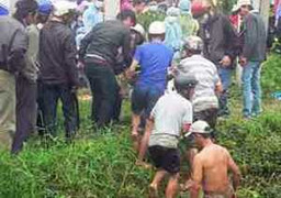 Đi bắt ốc, 3 em nhỏ chết đuối thương tâm