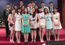 Đêm dạ hội sôi động học trò trường Ams